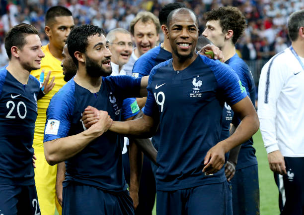 私人保镖被 私人保镖被