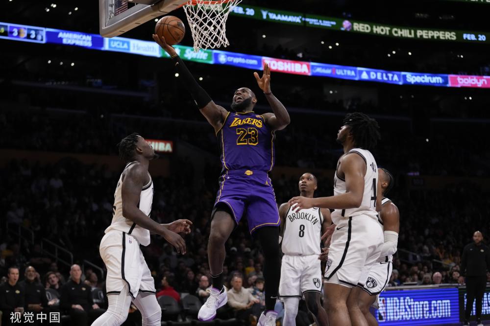 动作流畅且 动作流畅且